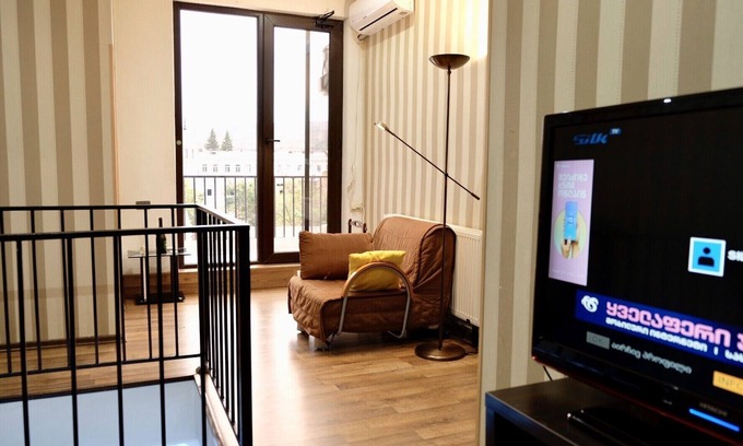 Chugureti Apartment | Entire APT - 2BR - heart of DT - Free Parking