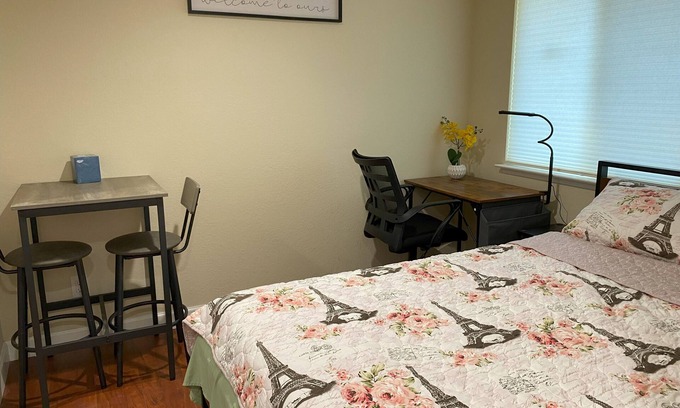 Southeastern Sacramento Apartment | Entire cozy studio w/separate entrance w/in walking distance to UCD Med Ctr
