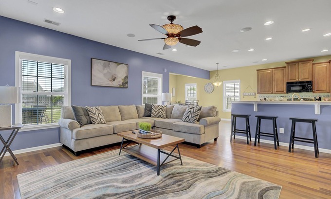 Summerville House | ENTIRE ENJOYABLE HOUSE WITH PLAY BOARDS IN SUMMERVILLE 5BEDROOM