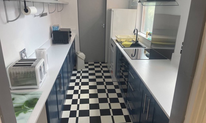 Thorpe Satchville House | Entire Excellent Property on Mountcastle Road, Leicester