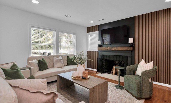 Alexandria West House | Entire home in Alexandria, Virginia