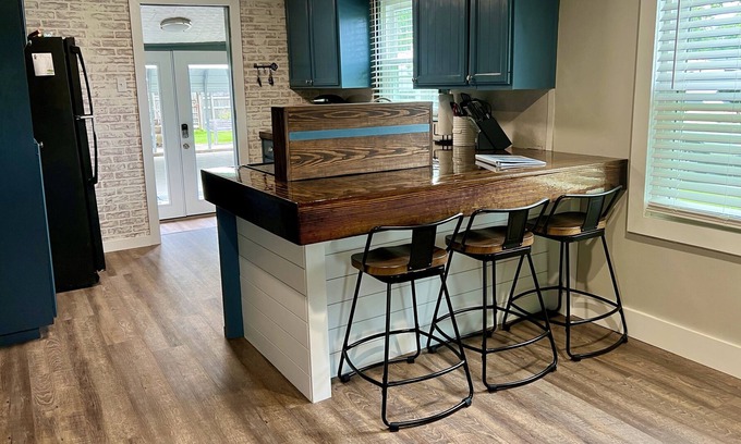 Port Neches House | Entire home w/king bed & carport near Neches River