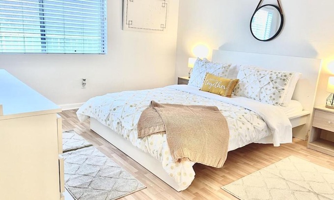 Willmore Apartment | Entire rental condo