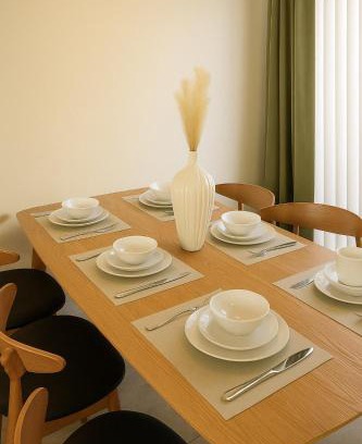Garfield Apartment | Entire Stylish 2-Bedroom Townhouse, Beach & Disney