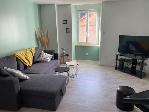 Sinsat Apartment | Entre la montagne et la rivière