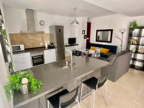 La Trinidad-San Juan y Todos los Santos Apartment | Entrenaranjos Calle Pérez de Castro
