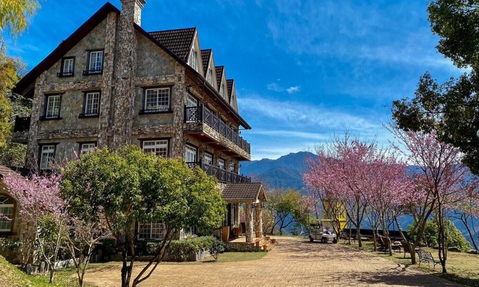 Ren'ai Bed & Breakfast | EOS Resort