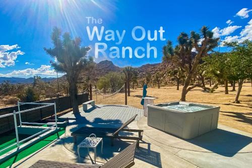 Joshua Tree House | Epic Views, Huge House, Acres of J-Trees to explore, Hot Tub, Pool, AC, and Mini-Golf