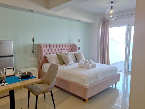 Platanitis Apartment | Epipleon Luxury Suites -106- Δωμάτιο 40τμ με βεράντα 45τμ μπροστά στην θάλασσα