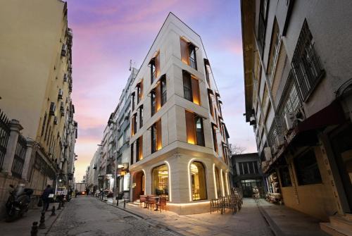Old City Hotel | Erba Hotel