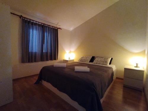 Zrce Apartment | Ervin cosy two bedroom apartment center