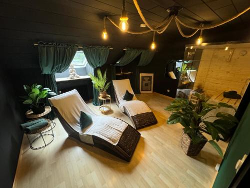Valdorf Apartment | Erwachsenenhotel BDSM Apartment Hotel Emotion Apartments mit privater Sauna