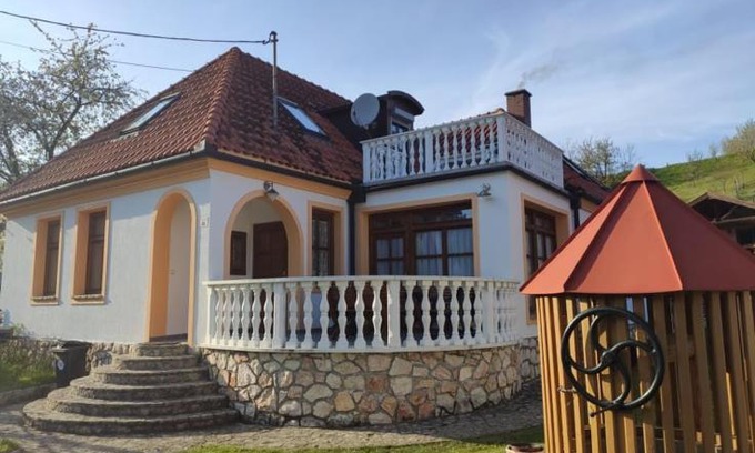 Csesznek Apartment | Erzsébet Vendégház