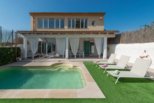 Selva Villa | Es Closet