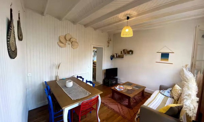 Morbihan House | Escapade en Bord de Mer à Quiberon : Maison Spacieuse à Proximité de la Plage