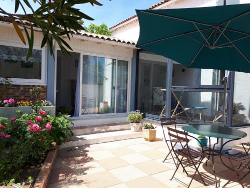 Corme-Royal House | Escapade entre Vignes et Mer