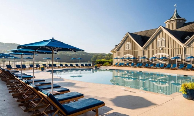 Adairsville Hotel | Escape & Rejuvenate in 4 Charming Cottages w/Amenities Indoors and Outdoors!