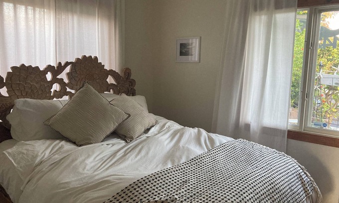 San Clemente Cottage | Escape to our enchanting Beach Cottage Oasis with its own private pool and spa.