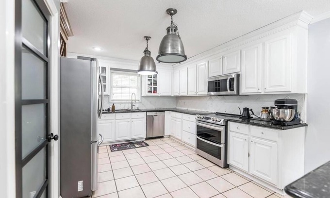 Kathleen House | Escape to the serene beauty of Kathleen with our delightful 3-bedroom home!