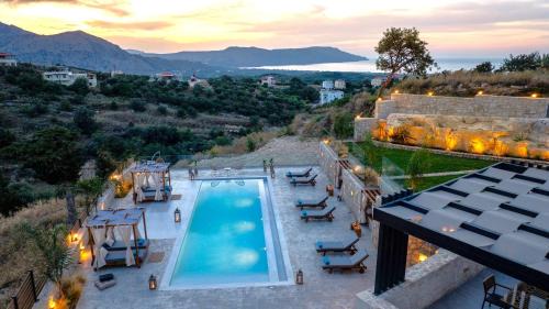 Kournas Villa | Esotico Escape Villa