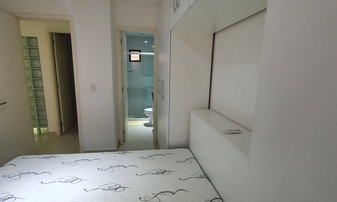 Cabo Branco Apartment | Espaçoso Apartamento Climatizado em Cabo Branco