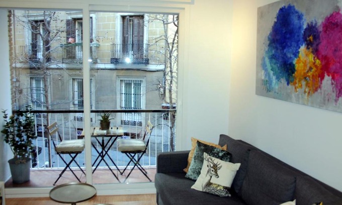 Palacio Apartment | Espejo Mágico