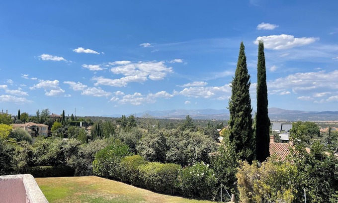 San Sebastian de los Reyes House | Espléndida Casa Vacacional!