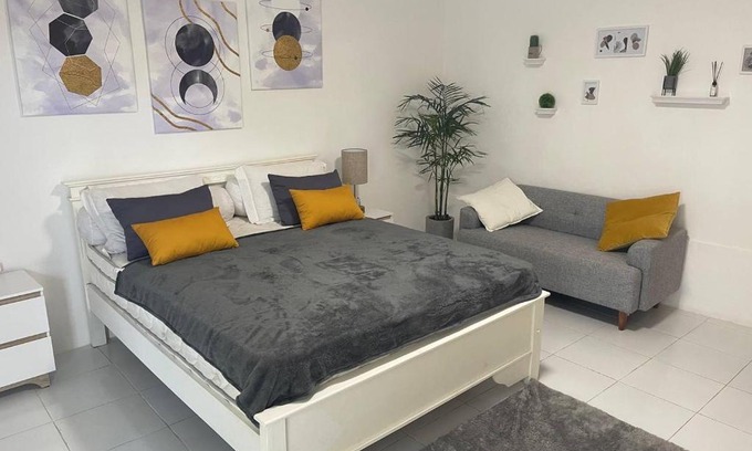 Padonan Apartment | EsTeh Studio Apart