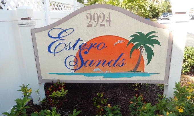 Fort Myers Beach Condo | Estero Sands Condo with 2 bedrooms and 2 baths