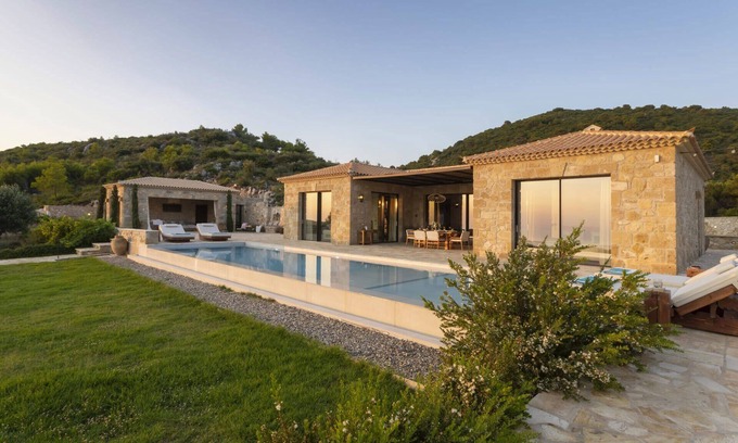 Maries Villa | Estrella - Two Bedroom Villa, Sleeps 4