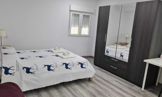 Torre Baro House | Estudio con Cocina y Servicios Independientes