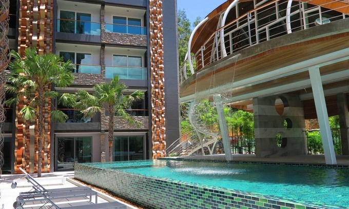 Patong Apartment | ET612 Convenient studio - quiet spot, pool