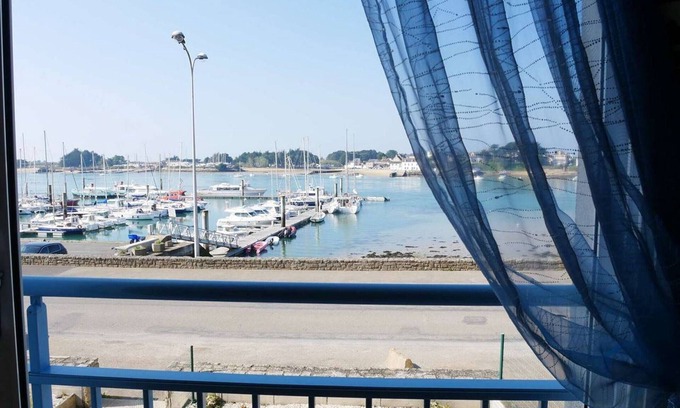 Etel Apartment | Etel: 3-room Apartment, Ria View, Parking, Pets Allowed