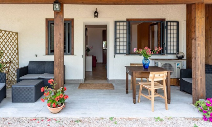 Torino di Sangro Apartment | Eteras Verrusio Art - One Bedroom Apartment, Sleeps 2