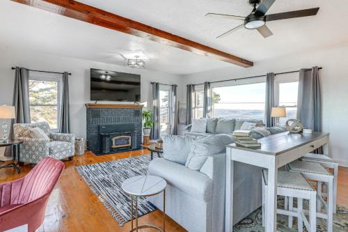 Eureka Springs House | Eureka Springs Home Rental with Panoramic Views!