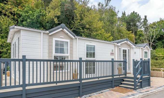 Scarborough Cottage | European Lodge - UK40848