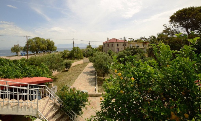 Evrostina Cottage | Evagelia's House 90 square meters by the Beach near the Mountain