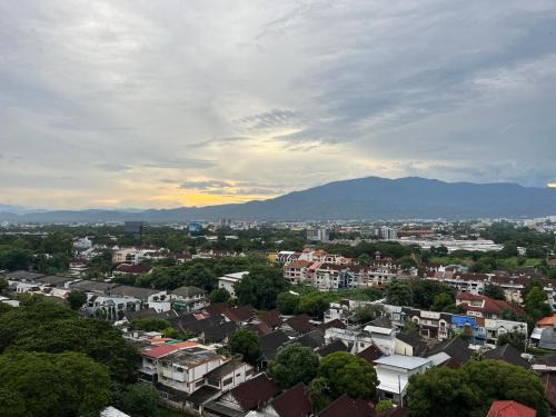 Chang Khlan Apartment | Every sunset feels like a show!