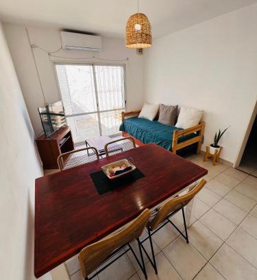 Junin Apartment | Excelente Ubicación con Patio y Parrilla Departamento Luminoso y con Desayuno