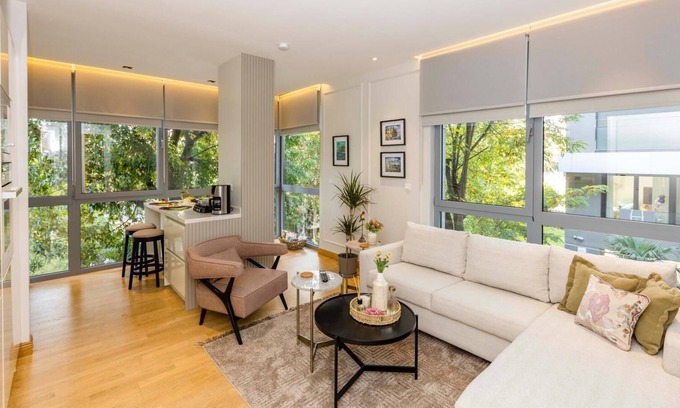 Fenerbahce Apartment | Excellent Apartment (1+1) near Bagdat Street in Kadıkoy
