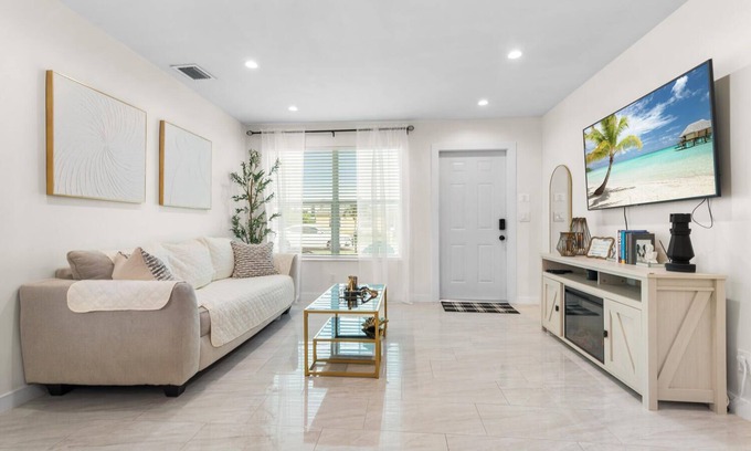 Westgate House | Excellent location