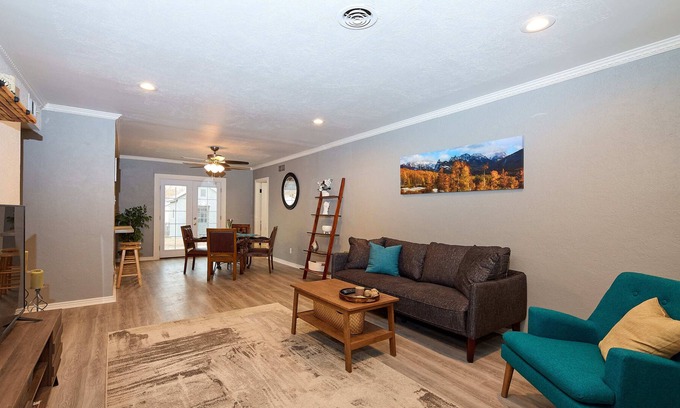 Jewell Heights - Hoffman Heights House | Exceptional 3 bed 2 bath entire home near Anschutz