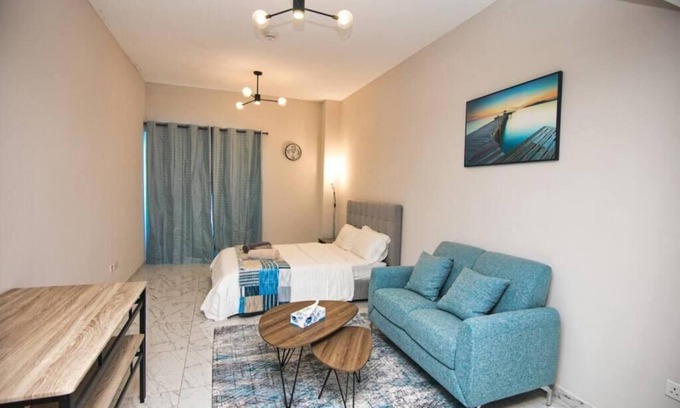 Jumeira 3 Apartment | Exceptional Furnished Studio with AC, WiFi, fitness gym and pool