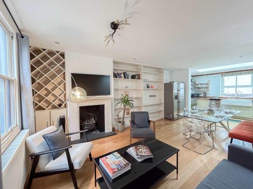 Chelsea House | Exceptional Mews House in Chelsea