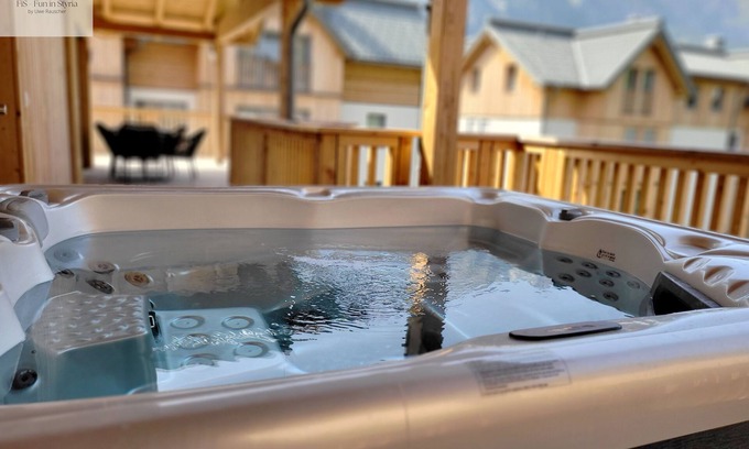 Tauplitz Apartment | Exclusive penthouse apartment Bergkristall with whirlpool, sauna and mountain vi