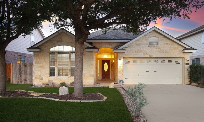 Cross Mountain House | Excluse Hideaway in Leon Springs! Luxury Living at it's Finest