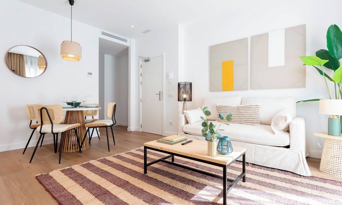 Prosperidad Apartment | Exclusive 2BD apartment in Madrid. Zabaleta III