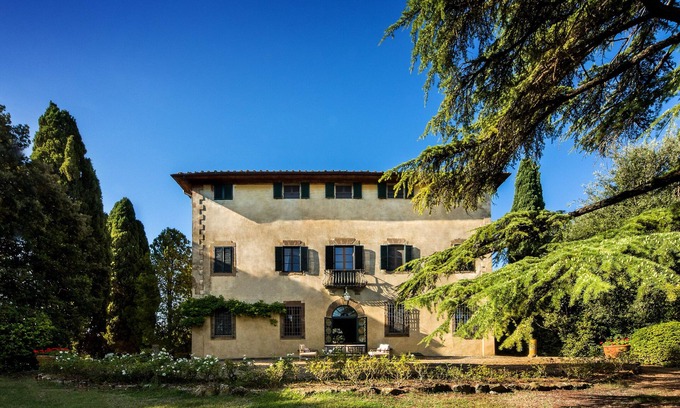 Impruneta Villa | Exclusive 7BR-8BA Villa with pool, a few mins from town, yet in the countryside