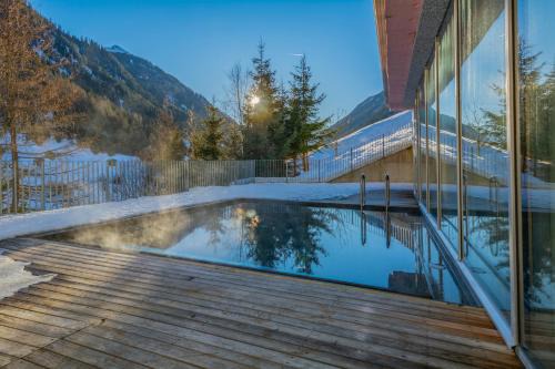 Kappl Apartment | Exclusive Apartment near Ischgl with Spa Area in house