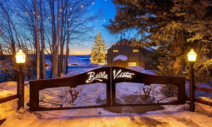 Steamboat Springs House | Exclusive Bella Vista Lodge - Private Grotto Hot Tub, Game Room, Slopeside Ski Storage